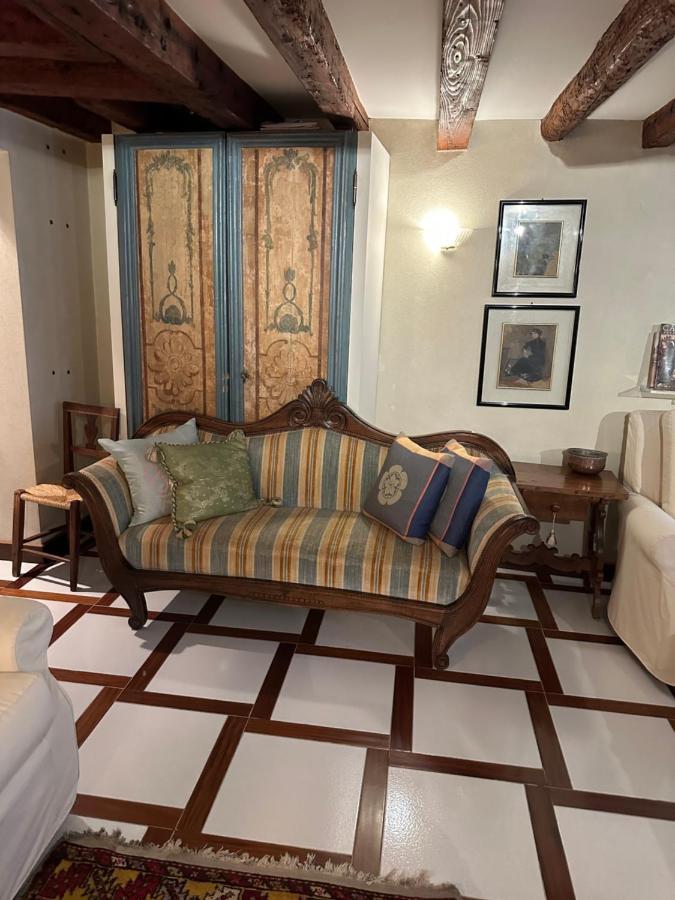 1 Ca'Del Traghetto Family Apartment Venedik Dış mekan fotoğraf