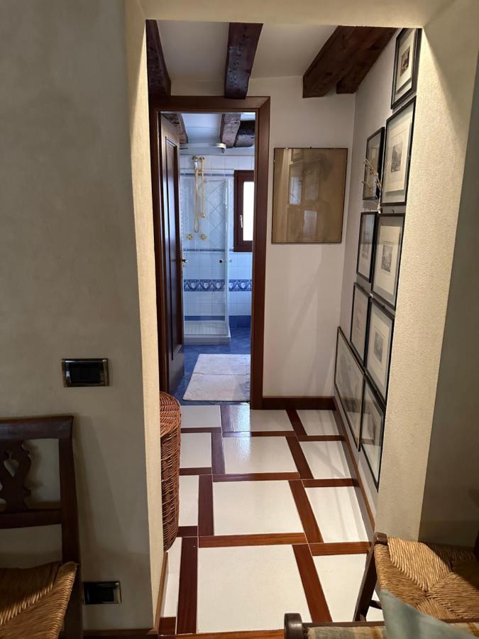 1 Ca'Del Traghetto Family Apartment Venedik Dış mekan fotoğraf