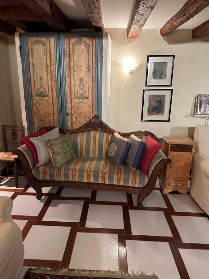1 Ca'Del Traghetto Family Apartment Venedik Dış mekan fotoğraf